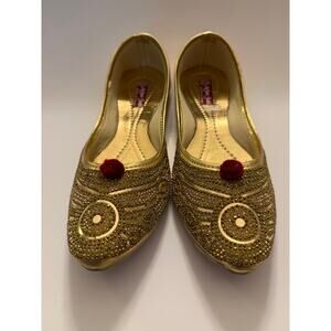 Gold Punjabi Jutti / Mojari – Handcrafted Indian Wedding Flats (Women's US 7.5)
